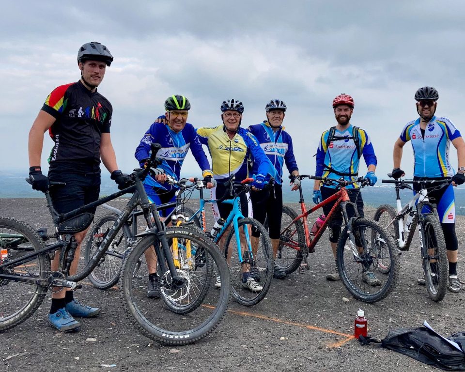 Gruppenfoto VM MTB 2021 (3)